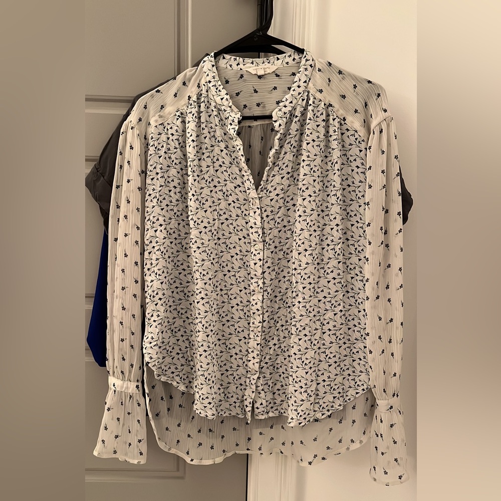 Lucky brand sheer long sleeve size small